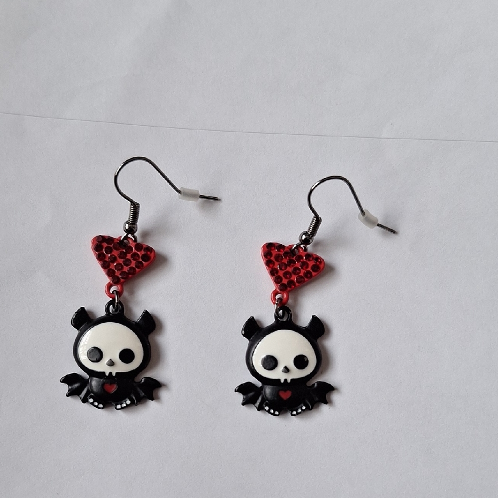 Skelanimals Bat Earrings EUC